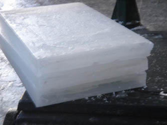 Fully refined paraffin